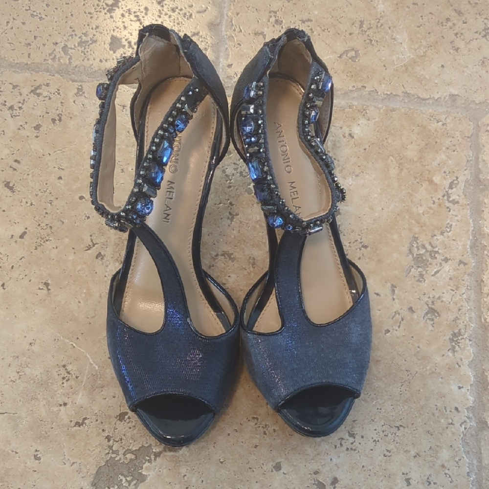 Antonio Melani Blue T-Strap Heels Size 7 Medium